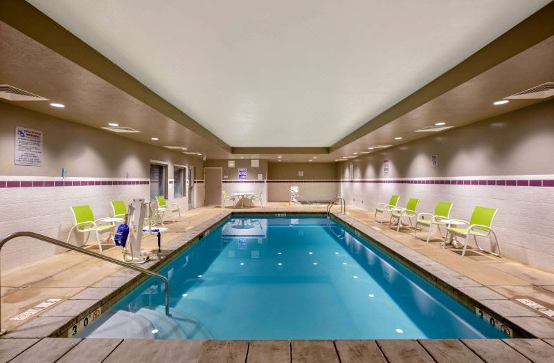 La Quinta Inn & Suites by Wyndham Cedar City photo 2