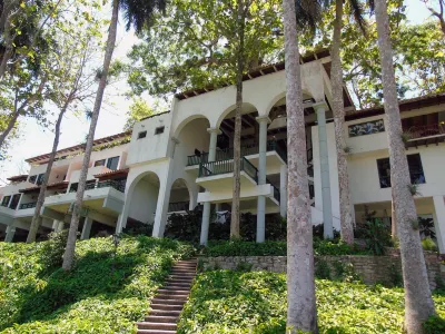 Hotel Moka Hotels near Banos del San Juan