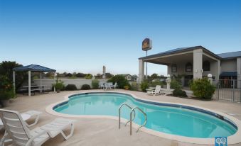 Best Western George West Executive Inn