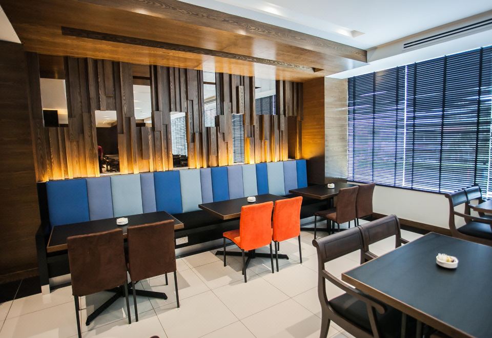 2. 크리스탈 크라운..