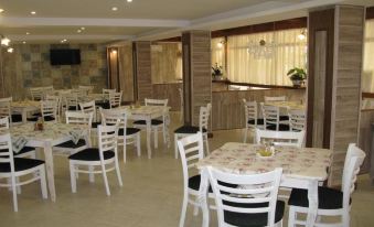 Estreya Residence