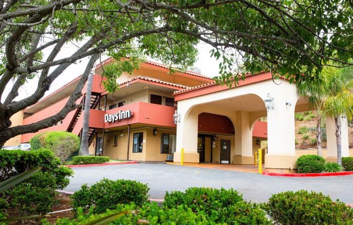 Days Inn by Wyndham Encinitas Moonlight Beach
