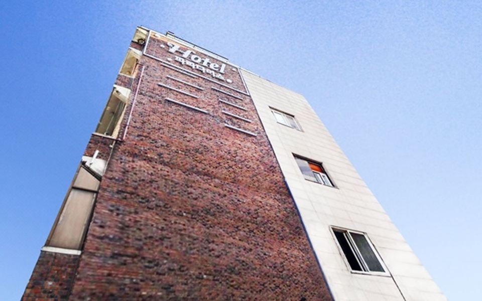 2. 파라다이스 호텔..