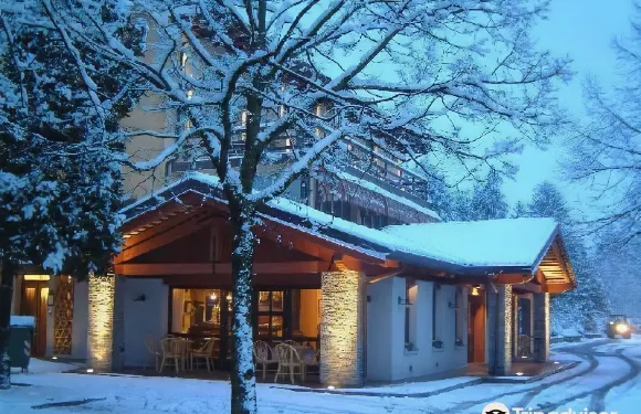 科斯坦蒂尼酒店