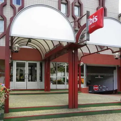 Ibis Douala Hotels near Marche des Fleurs