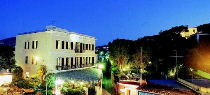 Hotel Villa Maria Ξενοδοχεία στην πόλη Ίσκια