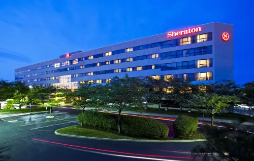 Sheraton Eatontown Hotel - Parking
