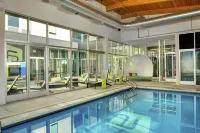 Aloft Green Bay Hotels in Green Bay