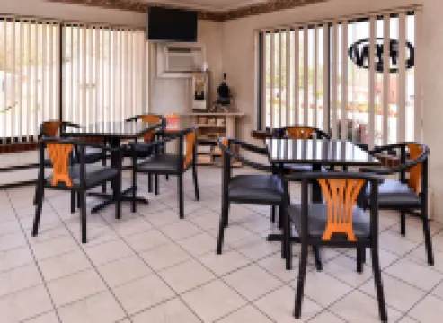 Loyalty Inn Rockingham