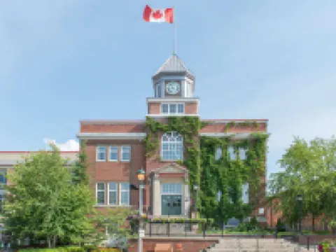 紅楓套房酒店 鄰近Muskoka Heritage Place的酒店