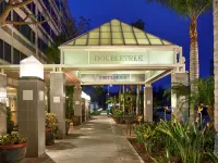 DoubleTree by Hilton LAX - El Segundo Hotels near Los Angeles International Airport