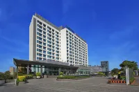 Le Meridien Gurgaon, Delhi NCR Hotel dekat HSIIDC Building