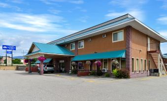 Canadas Best Value Inn and Suites Castlegar