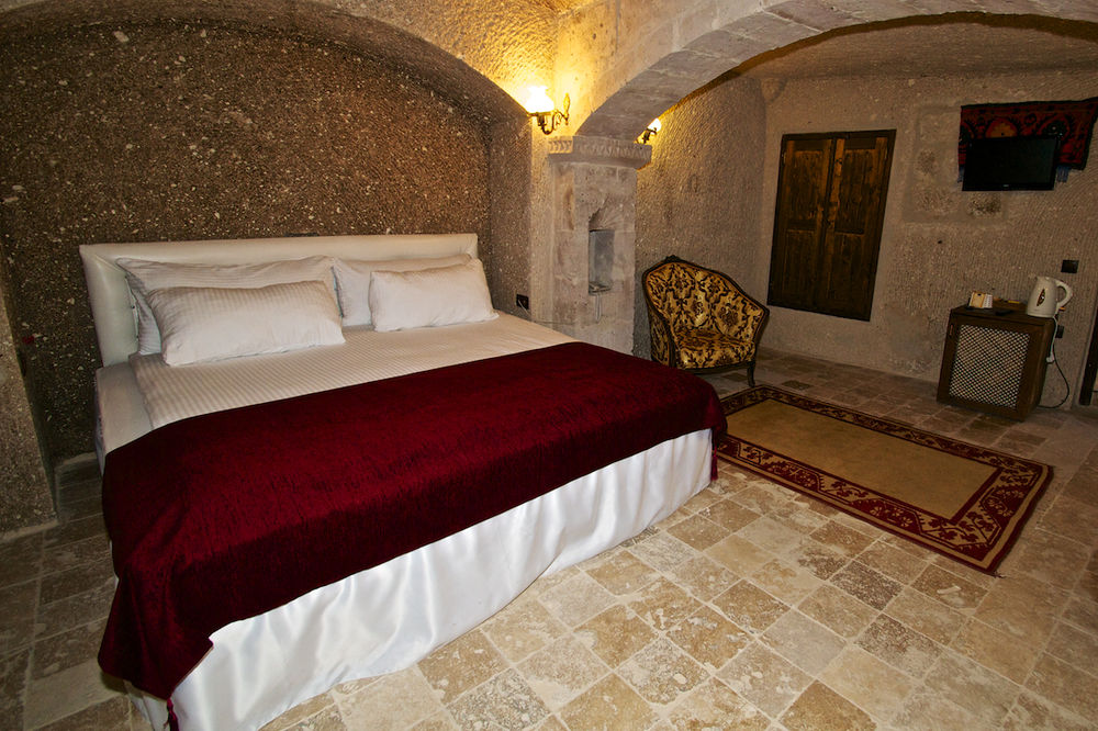 Grand Cave Suites