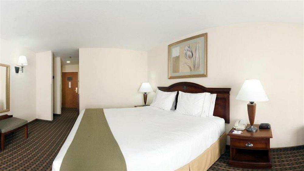 Holiday Inn Express Hotel & Suites Meridian, an Ihg Hotel