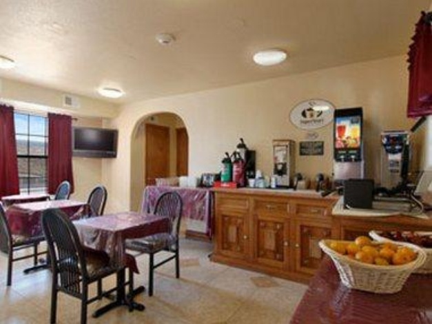 Sky-Palace Inn & Suites Laredo