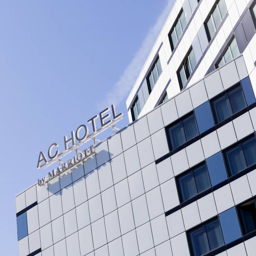 AC Hotel Paris Porte Maillot by Marriott-Paris Updated 2022 Room  Price-Reviews & Deals | Trip.com
