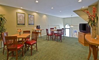 Extended Stay America Suites - Pleasanton - Chabot Dr