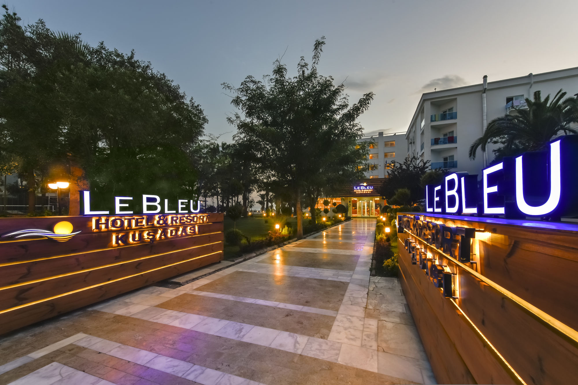 Le Bleu Hotel & Resort Kusadasi - Ultra All Inclusive