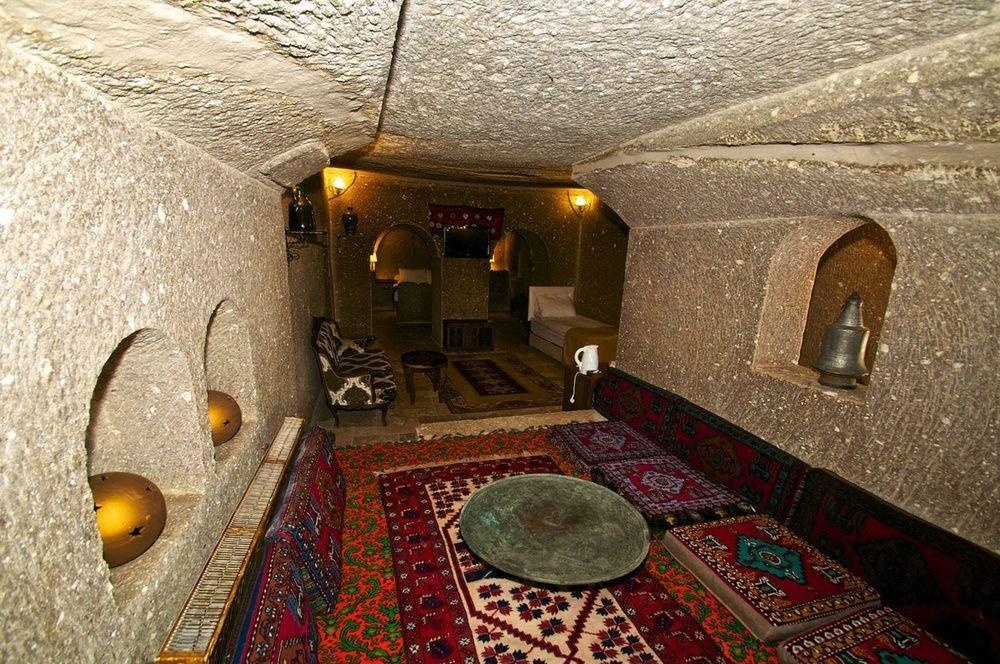 Grand Cave Suites