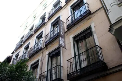 Hotel Natura Life Gran Via Hotels in Malasana