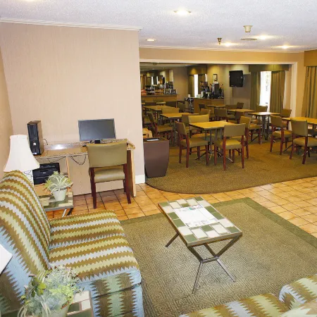 Baymont by Wyndham Columbia, MO