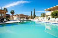 Travelodge by Wyndham Phoenix North