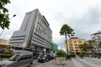 Horizon Hotel Отели в г. Котакинабалу