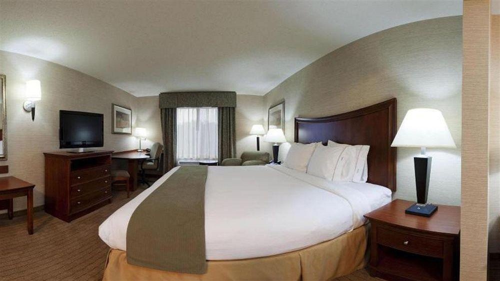 Holiday Inn Express Hotel & Suites Urbana-Champaign-U of I Area, an Ihg Hotel