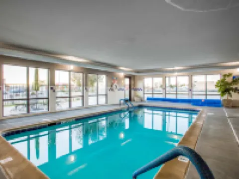 Comfort Inn & Suites Hotels in Mesa County