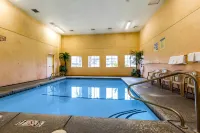 Comfort Inn Humboldt Bay - Pool