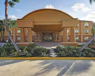Comfort Inn Edinburg South - Parking