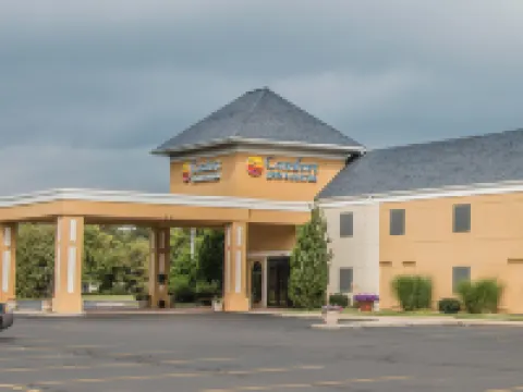 Quality Inn & Suites Coldwater Near I-69 Hotels in Branch County