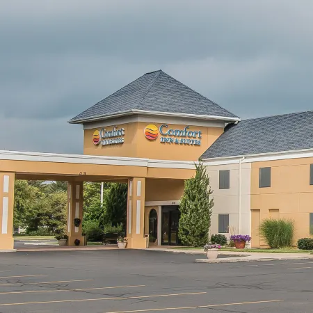 Quality Inn & Suites Coldwater Near I-69