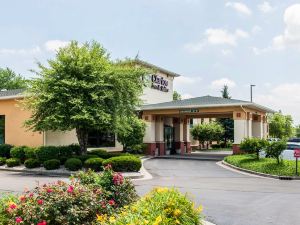 Clarion Inn & Suites Northwest