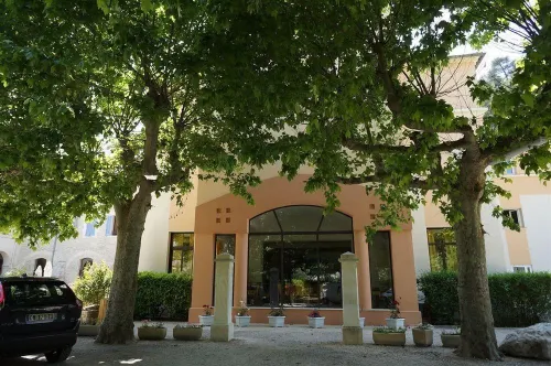 Hôtellerie Notre Dame de Lumières Hotels in Bonnieux