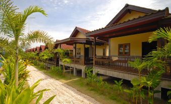 Haadyao Bungalows