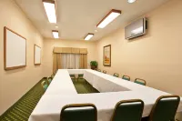 Baymont by Wyndham Merrillville Hotels in Crown Point