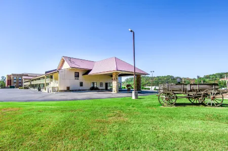 Quality Inn Kodak Sevierville Отели в г. Кодак