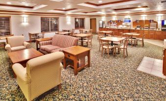 Holiday Inn Express & Suites Omaha West