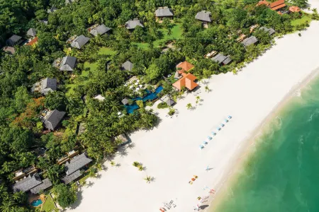 Four Seasons Resort Langkawi Отели рядом с достопримечательностью «Таньюнг Ру»