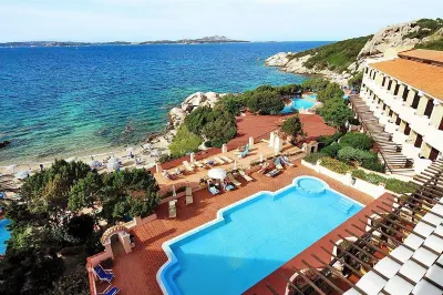 Grand Hotel Smeraldo Beach Hotel in zona Spiaggia libera Baja Sardinia