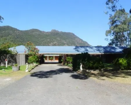 Kookaburra Motor Lodge Hotels in Halls Gap