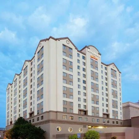 Residence Inn Las Vegas Hughes Center Отели рядом с достопримечательностью «Боулдер-Стрип»
