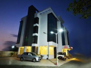 FabHotel Sai Sakha