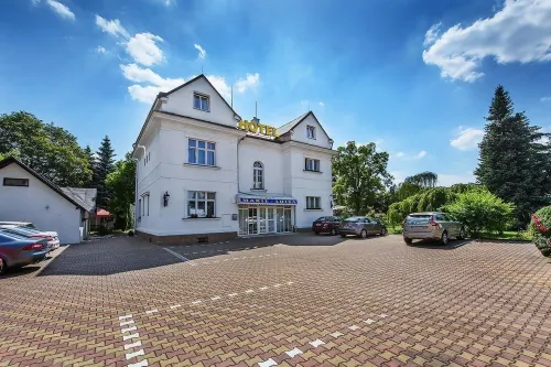 Marie - Luisa Hotel a Libis