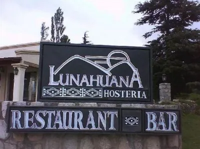 Hostería Lunahuana Hotels near Plaza Güemes