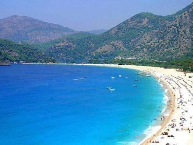 Perdikia Beach