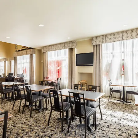 Comfort Suites Jonesboro University Area