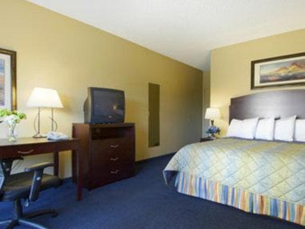 Days Hotel by Wyndham Mesa Near Phoenix